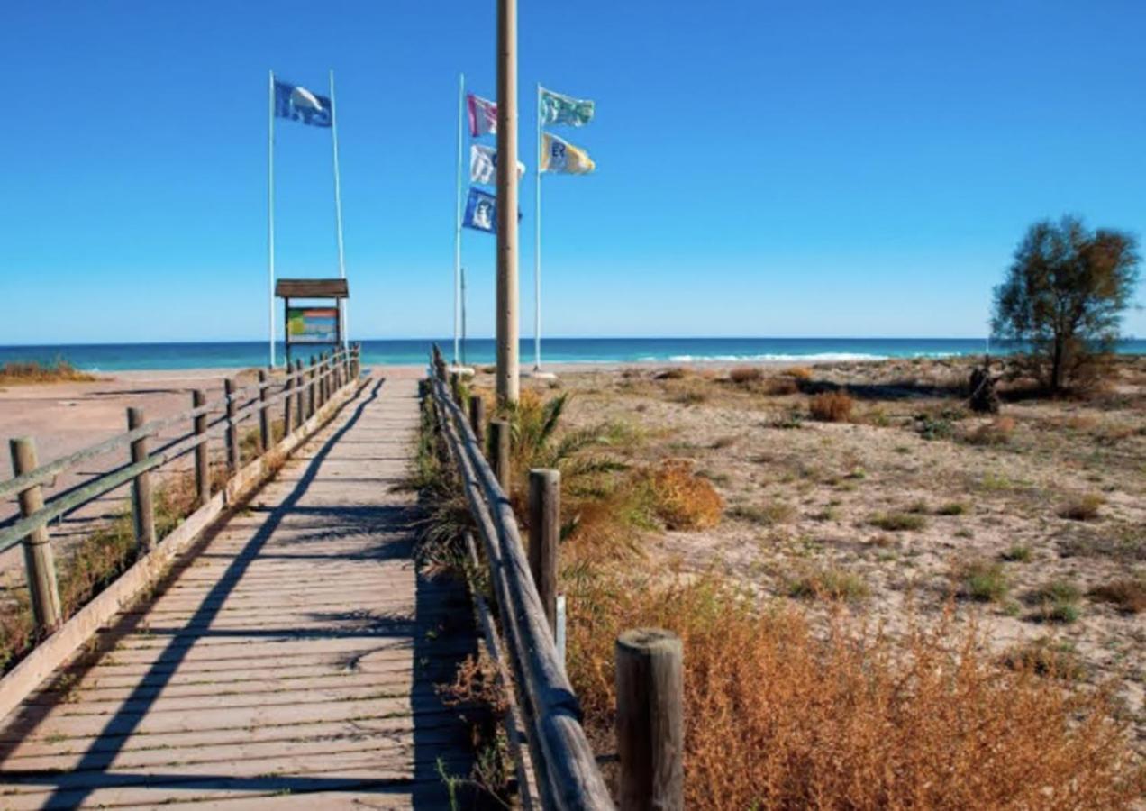 Вилла Global Properties, Bonito Adosado Con Jardin En La Playa De Almarda Сагунто Экстерьер фото
